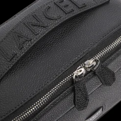 TROUSSE DE TOILETTE